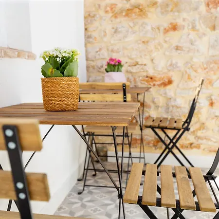 Colon 29 * Денія